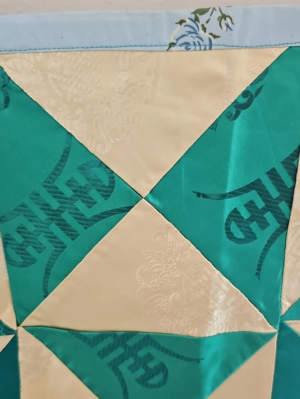 Kelly Green & Gold Asian Print Lap Quilt Patchwork. 50